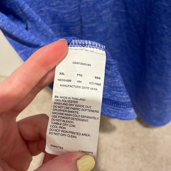 Men’s Nike Swim Shirt NWOT - Picture 8 of 8